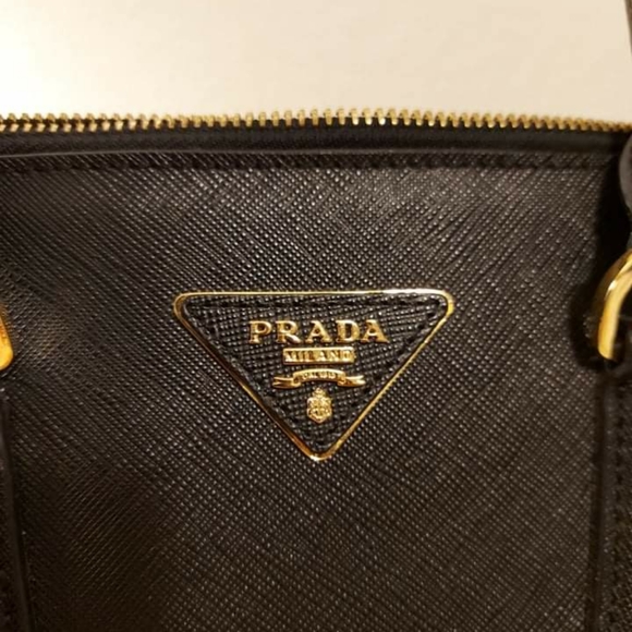 Prada Saffiano Lux Nero - Picture 3 of 10
